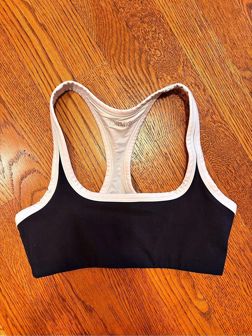 FORM Sports Bra in Navy & White